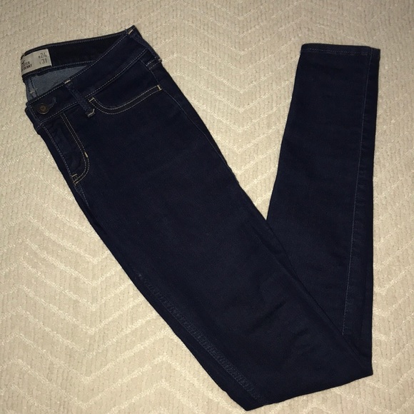 Hollister dark blue skinny jeans - Picture 3 of 4